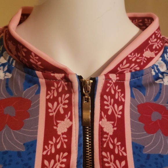 Jacket - Picture 3 of 6